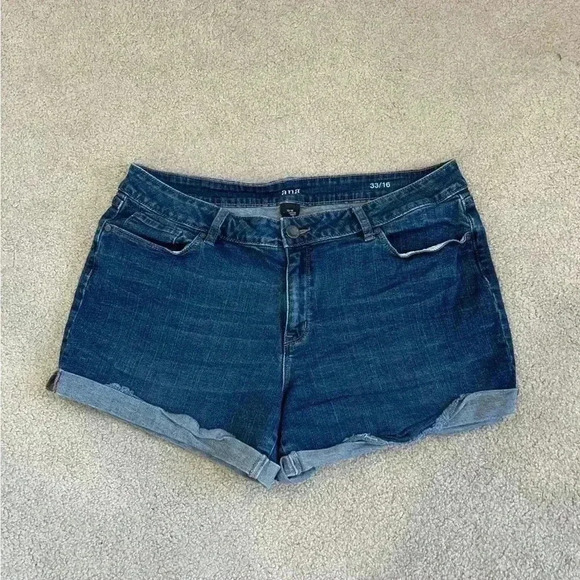 Ana a new approach blue jean shorts in size 33 / 16 - Picture 1 of 3